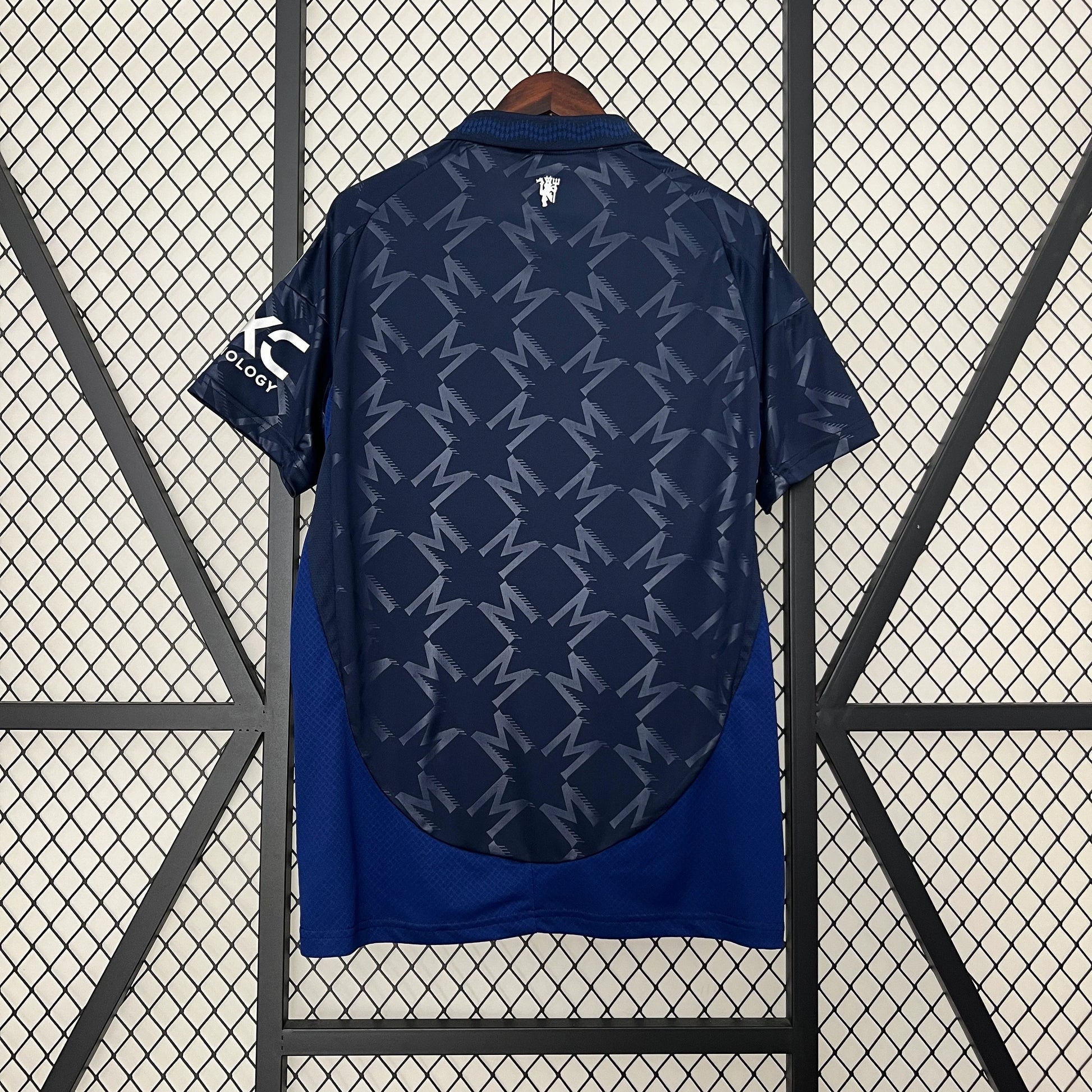 Manchester United - Borta 24/25