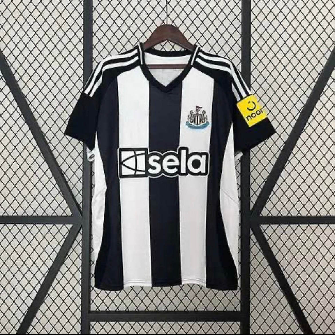 Newcastle United - Hemma 24/25