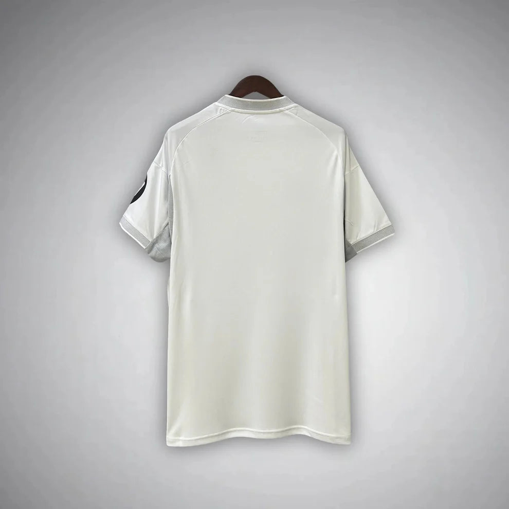 Real Madrid - Hemma 25/26