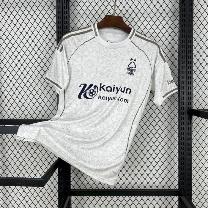 Nottingham Forest - Borta 25/26