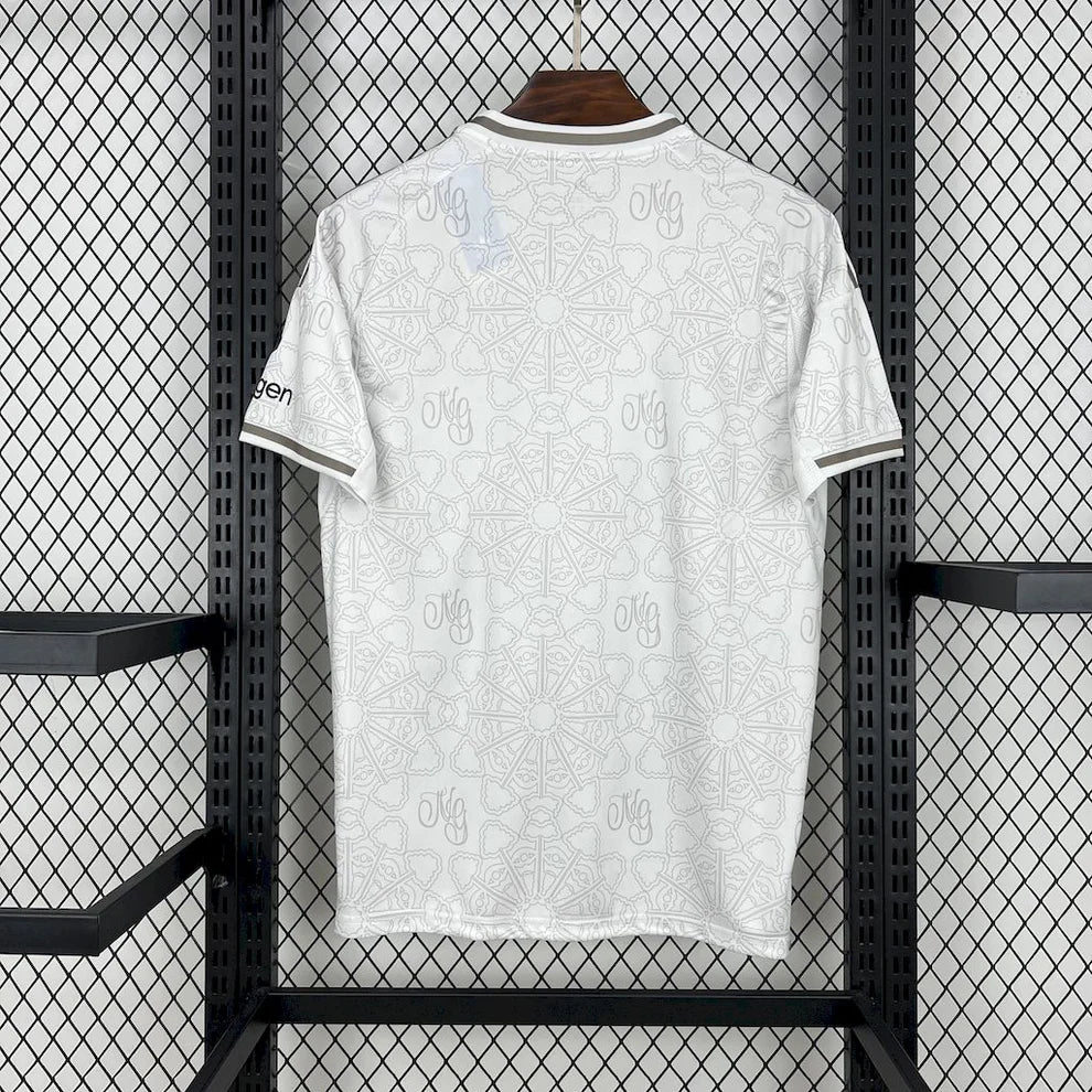 Nottingham Forest - Borta 25/26