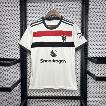 Manchester United - Tredje 24/25